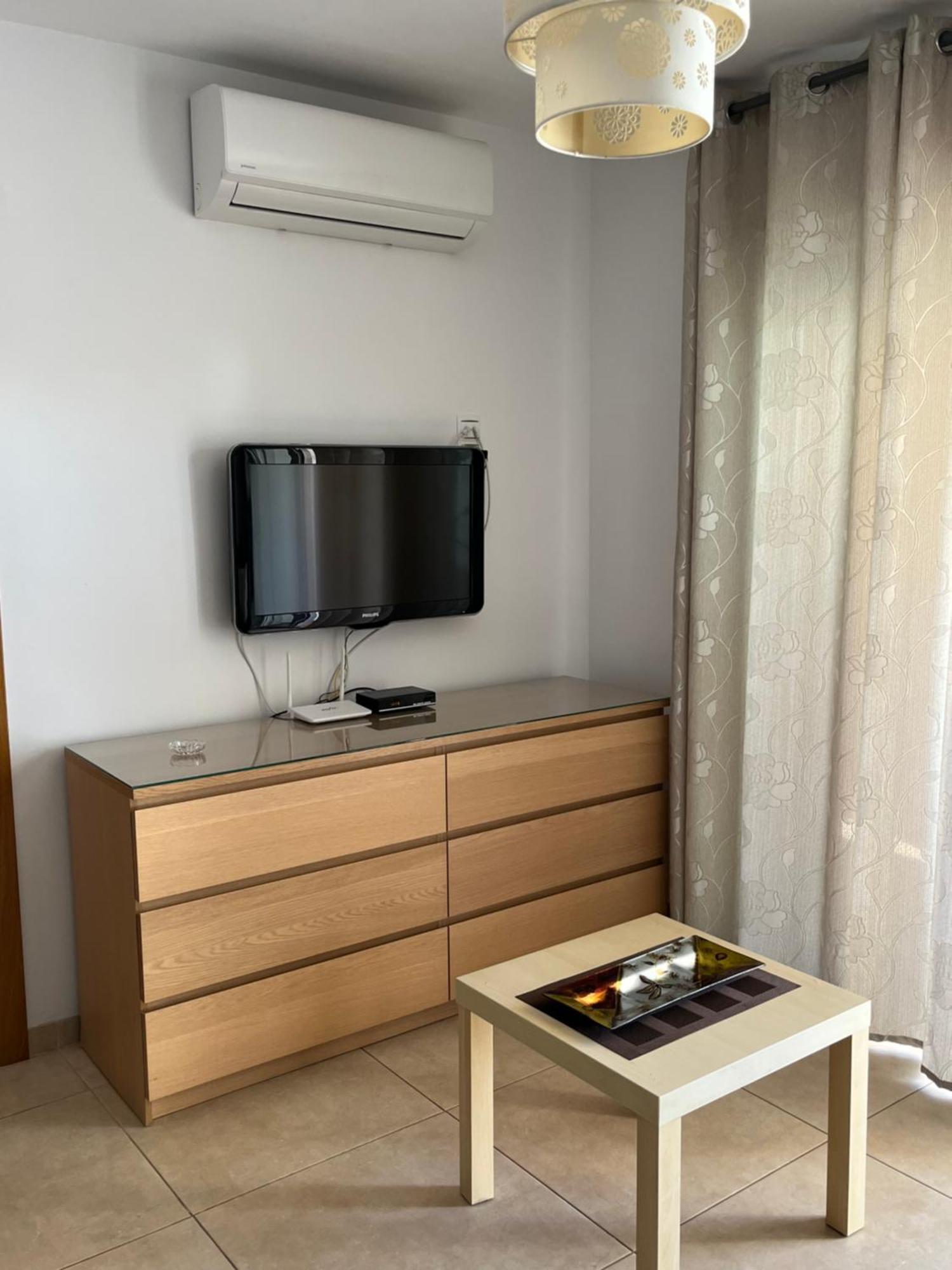 Amaner Capri Apartman Torre Del Mar Kültér fotó