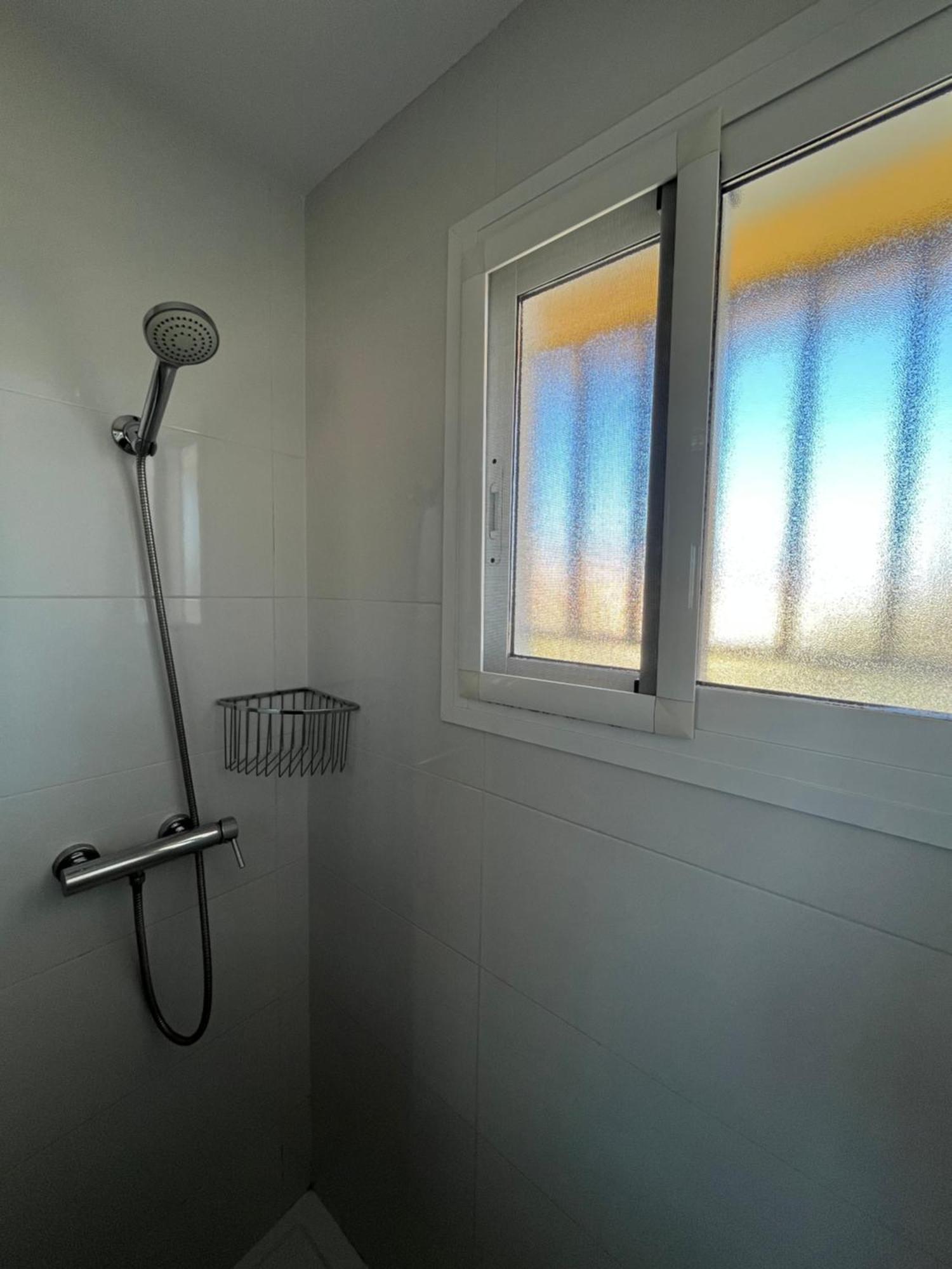 Amaner Capri Apartman Torre Del Mar Kültér fotó