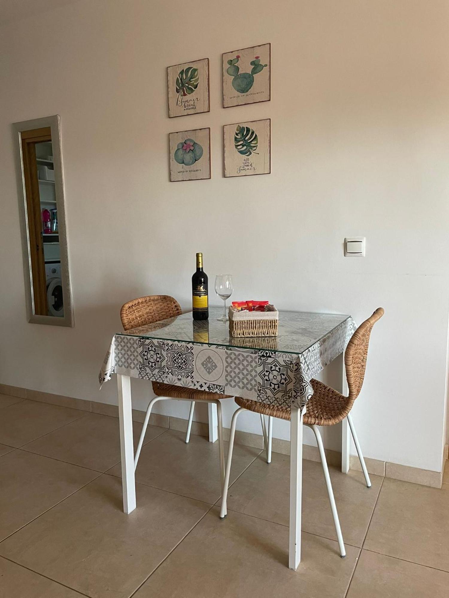Amaner Capri Apartman Torre Del Mar Kültér fotó